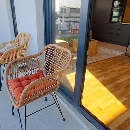 Stylish One Bedroom Apartment Podgorica Eksteriør billede