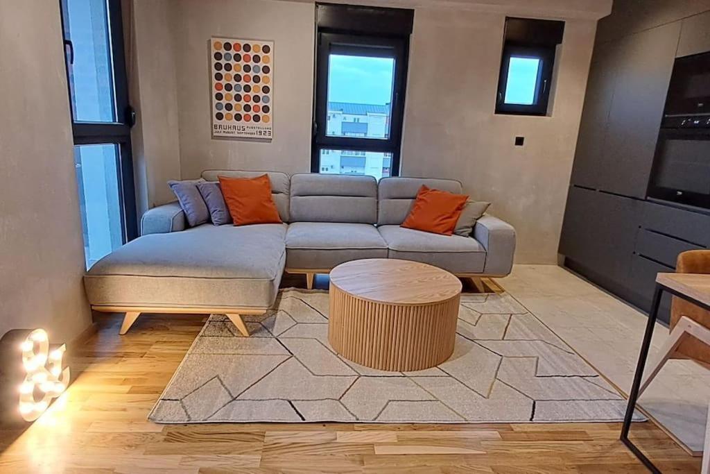 Stylish One Bedroom Apartment Podgorica Eksteriør billede